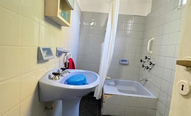 Casa en venta en Victoria ideal para modernizar