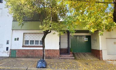 Casa en venta en Victoria ideal para modernizar