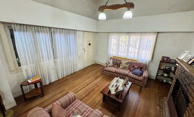 Casa en venta en Victoria ideal para modernizar