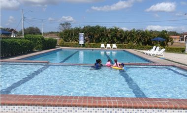 Venta de lote en El Valle Village-Las Uvas- Pma Oeste-JB
