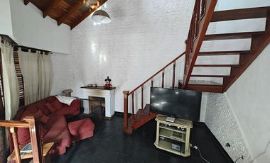 Casa en venta en Isidro Casanova