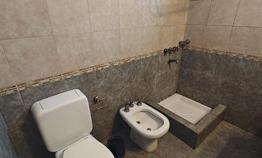 Casa en venta en Isidro Casanova