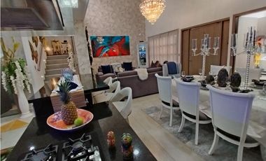 CASA DE LUJO EN VENTA PALMIRA BARRIO LAS MERCEDES  MODERNA AMPLIA