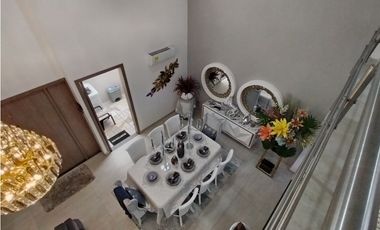 CASA DE LUJO EN VENTA PALMIRA BARRIO LAS MERCEDES  MODERNA AMPLIA
