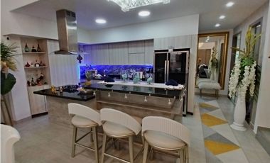CASA DE LUJO EN VENTA PALMIRA BARRIO LAS MERCEDES  MODERNA AMPLIA
