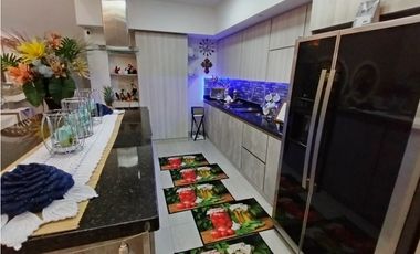 CASA DE LUJO EN VENTA PALMIRA BARRIO LAS MERCEDES  MODERNA AMPLIA