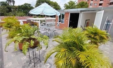 CASA DE LUJO EN VENTA PALMIRA BARRIO LAS MERCEDES  MODERNA AMPLIA