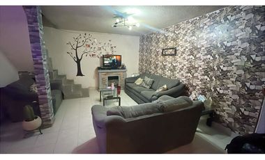 CÓMODA CASITA EN TULTITLN