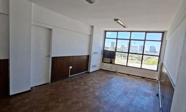 Oficina en  edificio en pleno centro