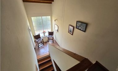 CASA ESQUINERA CON ESPACIOS DE ENSUEÑO, EN VENTA