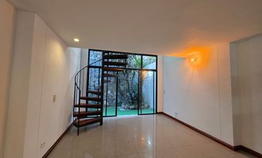Apto Duplex - Edificio Cateb