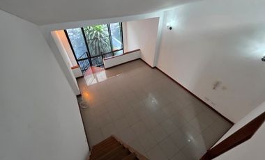 Apto Duplex - Edificio Cateb