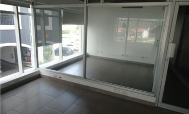 Local comercial de 253.93 m² en el PH Plaza Pacific