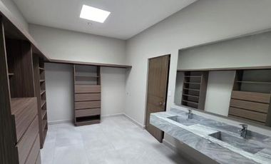 Casa en VENTA o RENTA col privada Altares Carr nacional Santiago - Monterrey