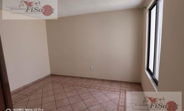 CASA EN  RENTA