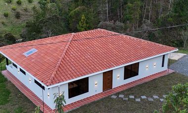 Vendo Casa Campestre para estrenar  San Vicente ferrer Antioquia
