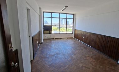 Oficina en  edificio en pleno centro