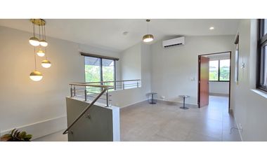 Se Vende Casa en River Valley con LOTE EXTRA y privilegiada Ubicación