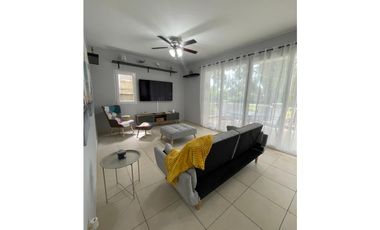Se alquila hermoso apartamento en Tucan Country Club