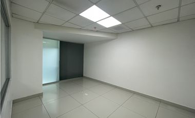 Oficina en venta en Costa del Este. Panamá. 25-484.