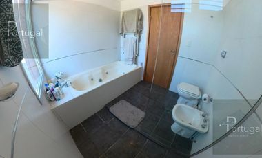 VENTA / ALQUILER CASA 3 DORM - ZONA LASALLE - ZONA NORTE - PILETA - QUINCHO