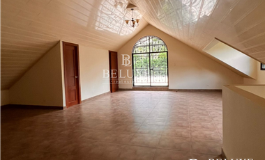 VENDO CASA EN URBANIZACIÓN LLANOS DE CURUNDÚ (6)