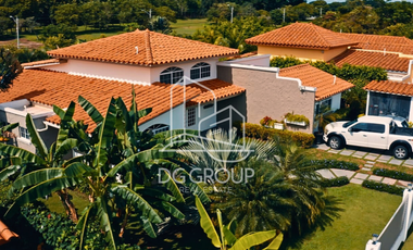Alquiler y venta de casa en Coronado