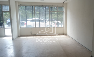 Venta de local comercial en Parque Lefevre