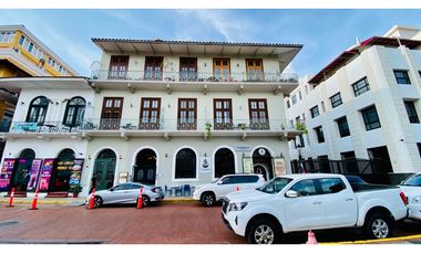 VENTA  DE APARTAMENTO AMOBLADO PH PLAZA CATEDRAL, CASCO ANTIGUO