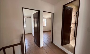 SE ARRIENDA CASA BONITA EN EL BARRIO RIVERAS DEL ROSARIO - JAMUNDI
