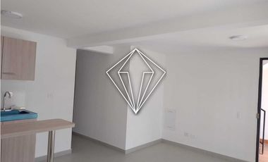 CASA EN ARRIENDO EL CARMEN DE VIBORAL
