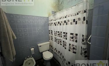 Casa antigua en venta en excelente ubicación y un hermoso patio