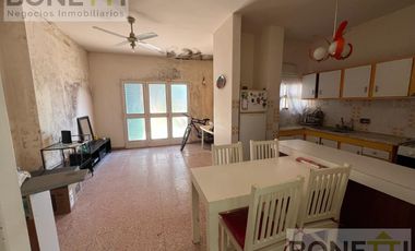 Casa antigua en venta en excelente ubicación y un hermoso patio