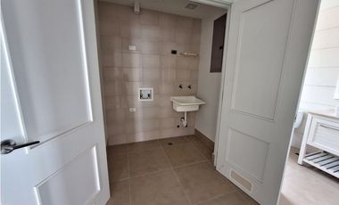 VENDO APARTAMENTOS EN SAN CARLOS RIO MAR  P.H. RIO MAR