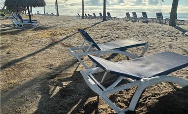 2 bed beach house @ Playa Caracol