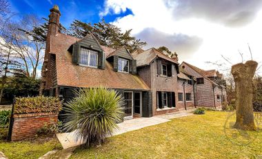 VENTA | RESIDENCIA DE ESTILO  | ZONA GUEMES - MAR DEL PLATA |