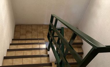 Casa estilo chalet 6 ambientes con jardín y quincho en venta - Bernal