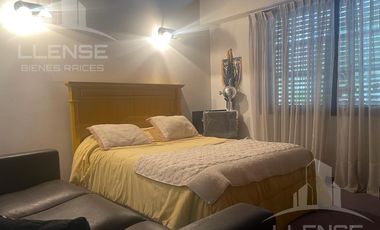 Casa estilo chalet 6 ambientes con jardín y quincho en venta - Bernal