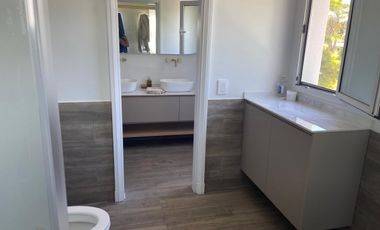 Casa en Venta en Abril Club de Campo