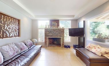 Casa en Venta en Abril Club de Campo