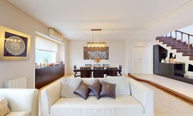 Casa en Venta en Abril Club de Campo