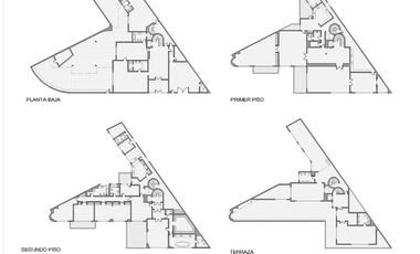 Casa en Barrio Parque con 7 dormitorios, jardin, terraza, 2 cocheras, 2 ascensores, 45 m de frente