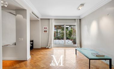 Casa en Barrio Parque con 7 dormitorios, jardin, terraza, 2 cocheras, 2 ascensores, 45 m de frente