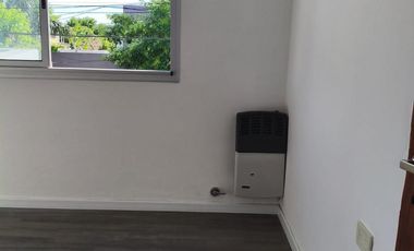 DUPLEX A ESTRENAR 2 DORMITORIOS Y COCHERA  EN LA PLATA