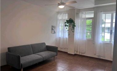 Edificio en Venta en Clayton