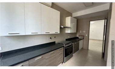 SEA CONFIABLE VENDE APARTAMENTO EN PH DELUXE