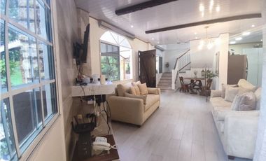 Venta casa Altos de Cerro Azul