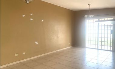 VENDO CASA EN ARBOLEDAS LOS OLIVOS LA CHORRERA