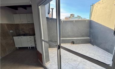 DEPARTAMENTO 3 AMBIENTES - 1er PISO DTO 