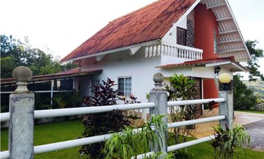 Se Vende Casa en Altos de Cerro Azul